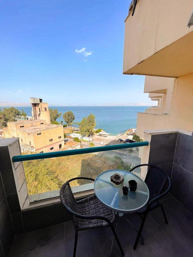 Kings Towers Blue Beach Тиверіада Екстер'єр фото